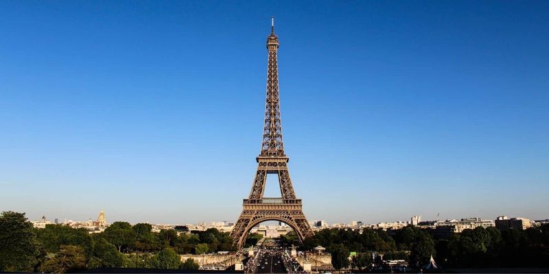 The Eiffel Tower's Short-Lived Billboard