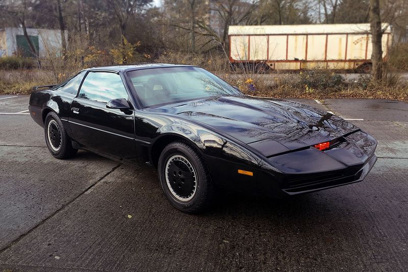 K.I.T.T. (Knight Rider, 1982-1986)