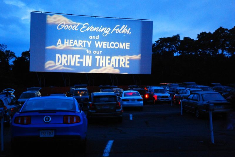 North Dakota: Lake Park Drive-In