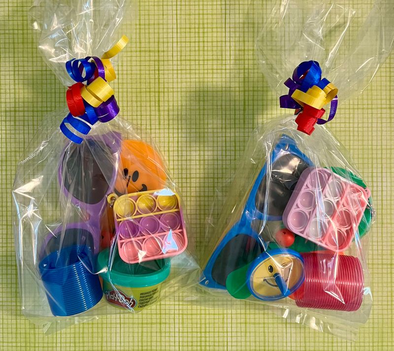 Plastic Goody Bags with Cheap Toys