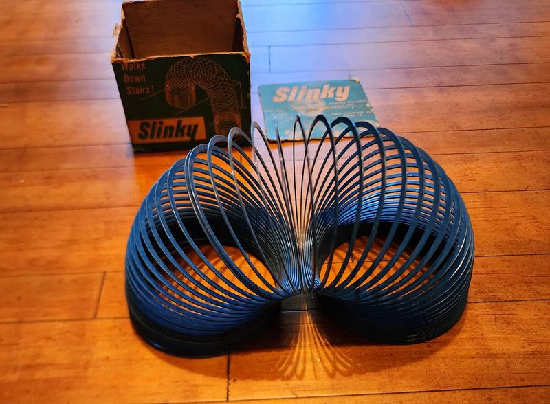 Slinky - 1940s