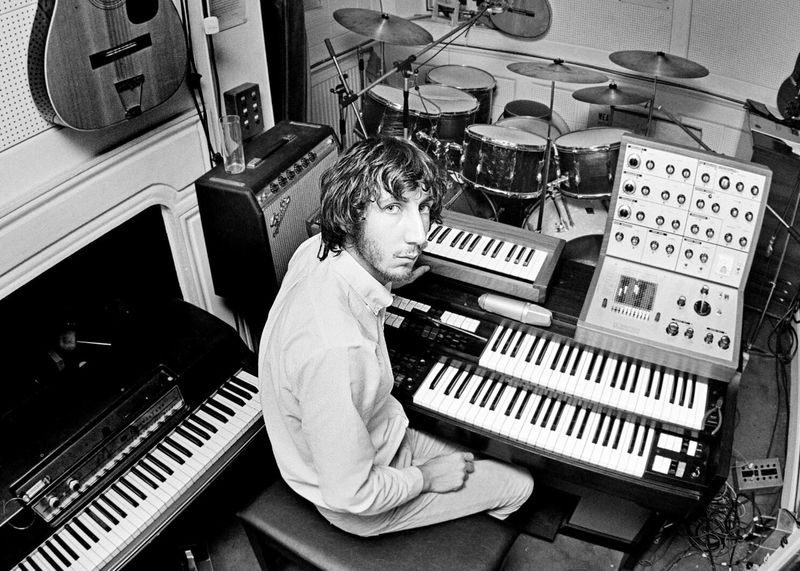 Synthesizers Enter the Mainstream