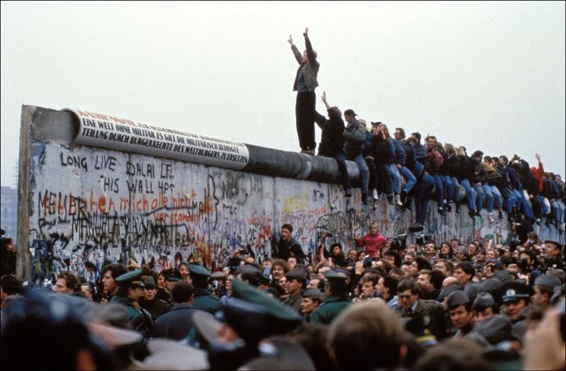 The Fall of the Berlin Wall (1989)