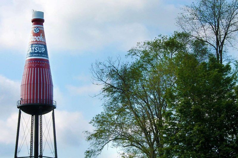 World's Largest Catsup Bottle - Collinsville, Illinois