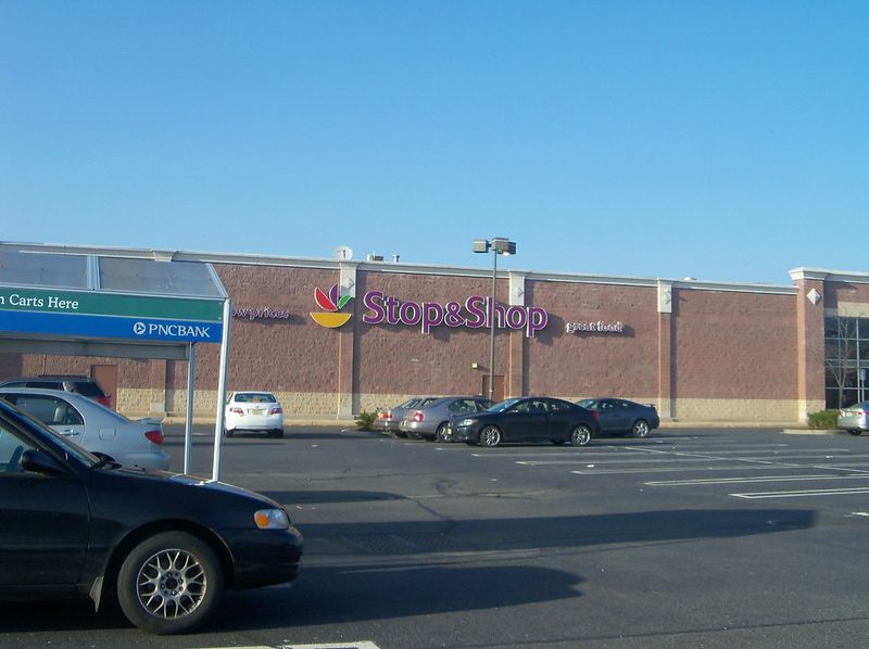 Stop & Shop (1990s)