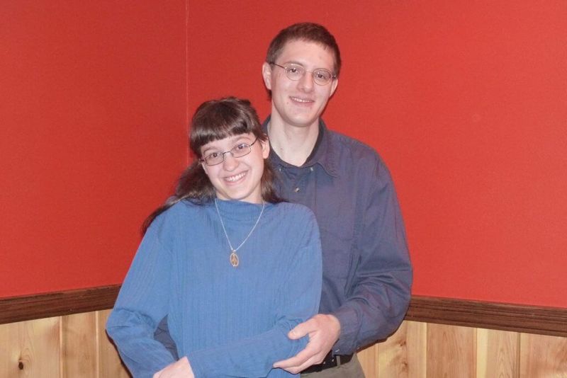 Meeting Parents on the First Date – Hi, nice to meet you, here’s my entire family.