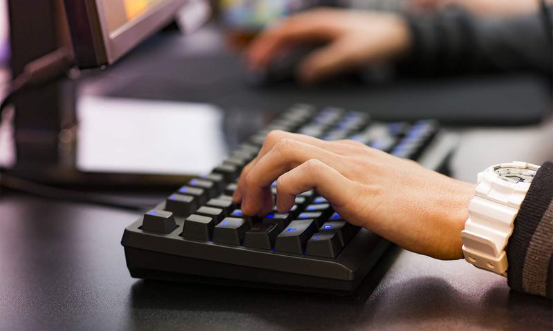 Typing on a Mechanical Keyboard