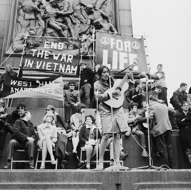 Joan Baez's Peaceful Protest Through Music (1965)