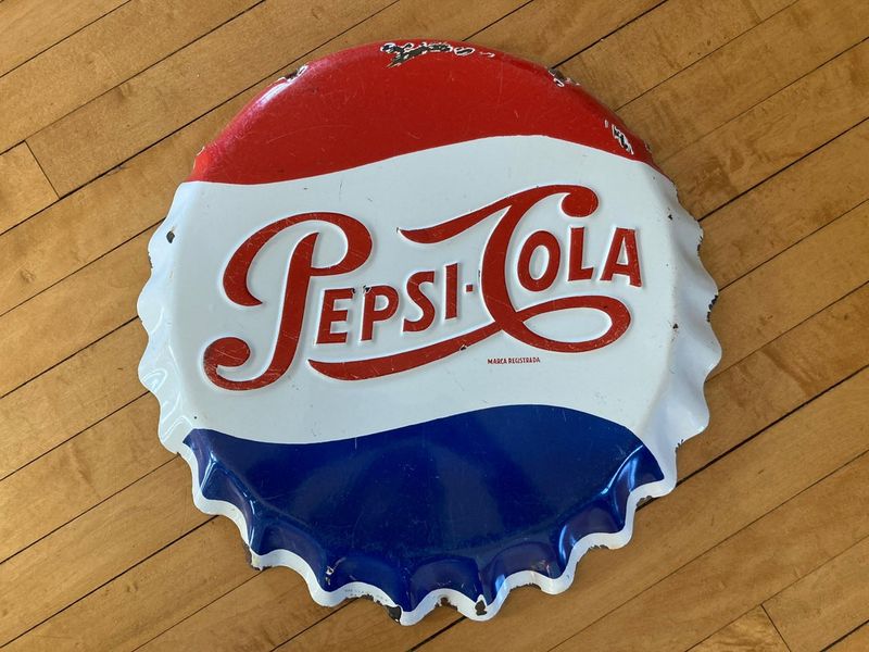 Pepsi's Vintage Bottle Cap Design