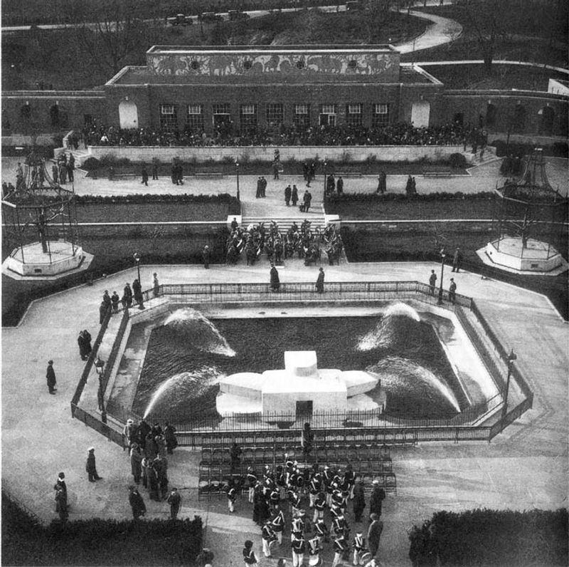 Central Park Zoo, 1934