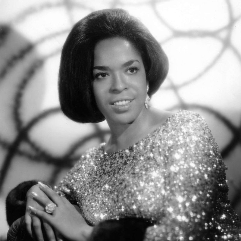Della Reese: The Soulful Scene-Stealer