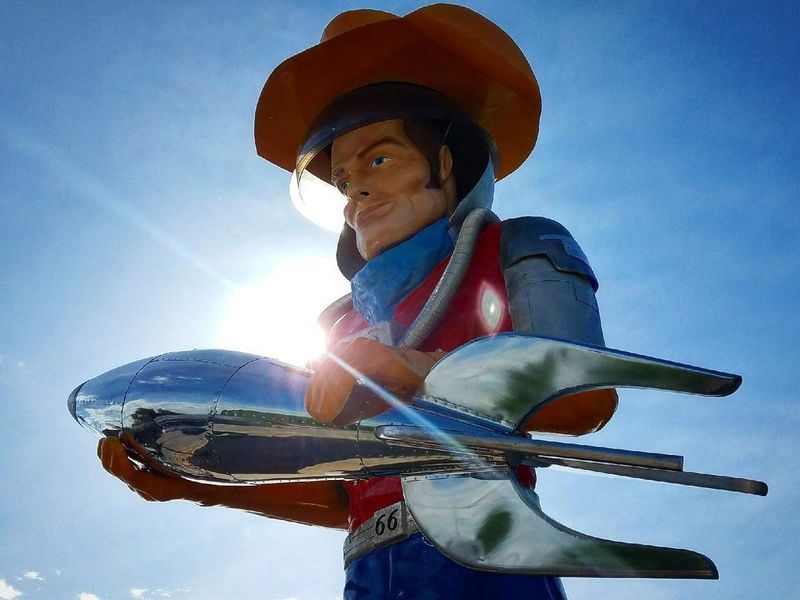 Muffler Men's Towering Roadside Presence