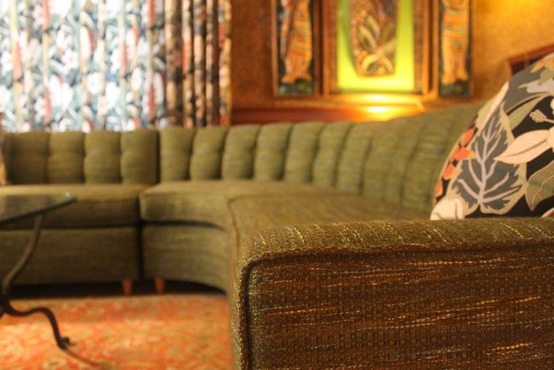 Circular Sofas: The Conversation Carousel